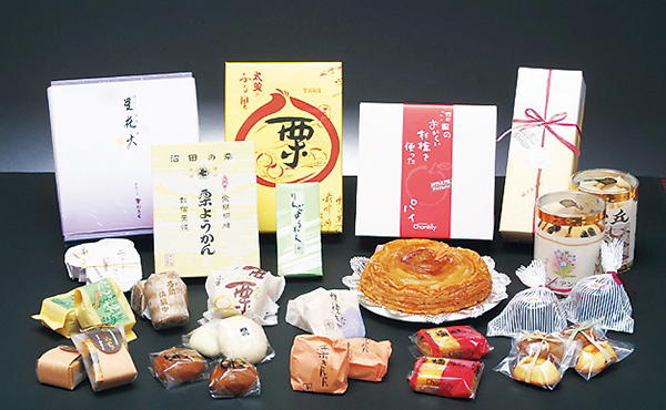 Traditional Japanese Sweets and Western Sweets